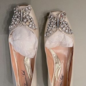 Never Worn Aruna Seth Liana crystal ballet flats